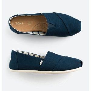 Toms Size 8